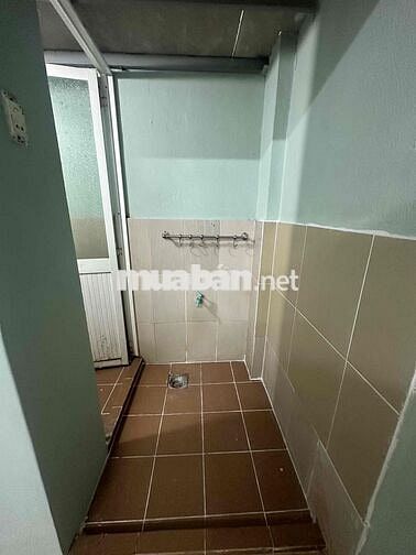 phòng cho thuê 2.500.000 cọc 500k. giờ giấc tự do, có bảo vệ trông xe