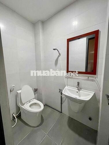 Phòng trệt, bếp siêu bự, tủ lạnh 4 cánh, máy giặt riêng, Full nội thất