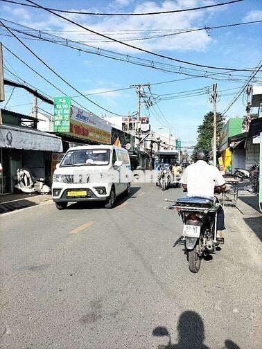 Nguyên Căn Mặt Tiền: 3,5 Tầng Mới Đẹp ,4PN ,5WC