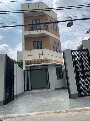 NHà Mặt Tiền Quận 9-Thiết Kế Hiện Đại-3 Tầng Đầy Đủ Tiện Nghi- An Ninh