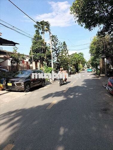 Nguyên Căn Mặt Tiền: 3,5 Tầng Mới Đẹp ,4PN ,5WC