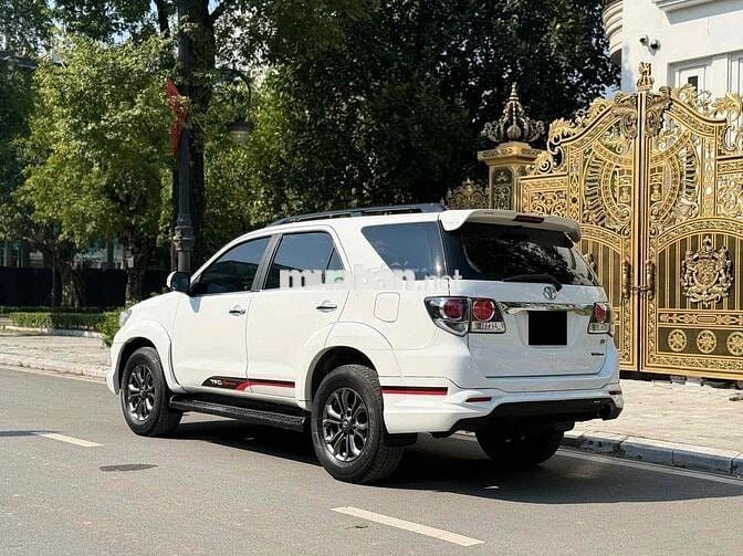 Toyota Fortuner 2016 2.7V TRD 4x2 - 110000 km