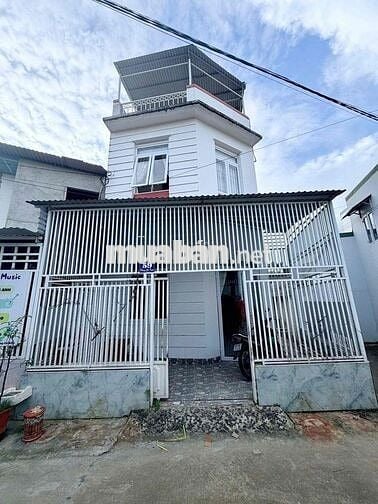 Nhà Mặt tiền Phùng Chí Kiên 61m2 full thổ cư, 2 phòng ngủ BMT