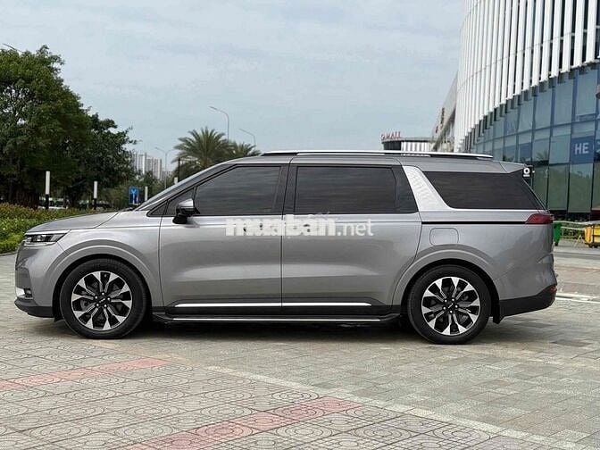 Kia Carnival 2022 2.2D Signature siêu đẹp