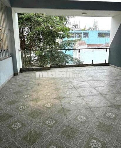 nhà 5m x 15m , đúc 4 tấm , đường Lê Văn Thọ , p15 . 18tr/ tháng