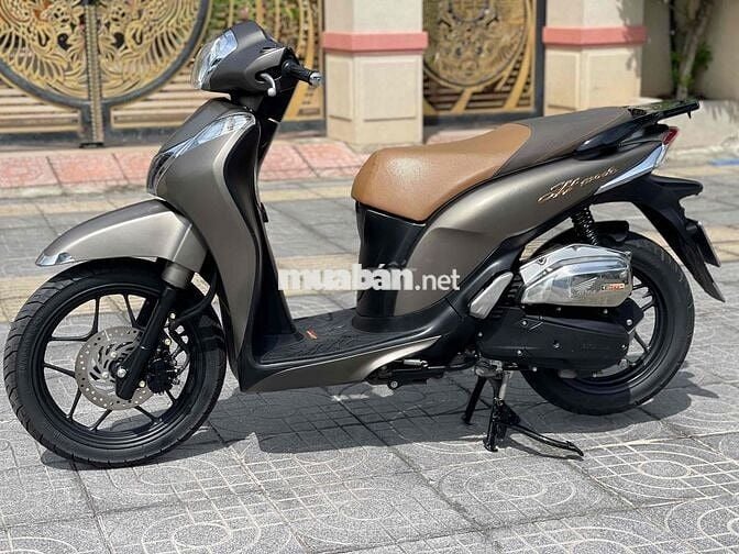 Bán xe Sh mode 2018 khoá Smarkey màu vàng cát cực