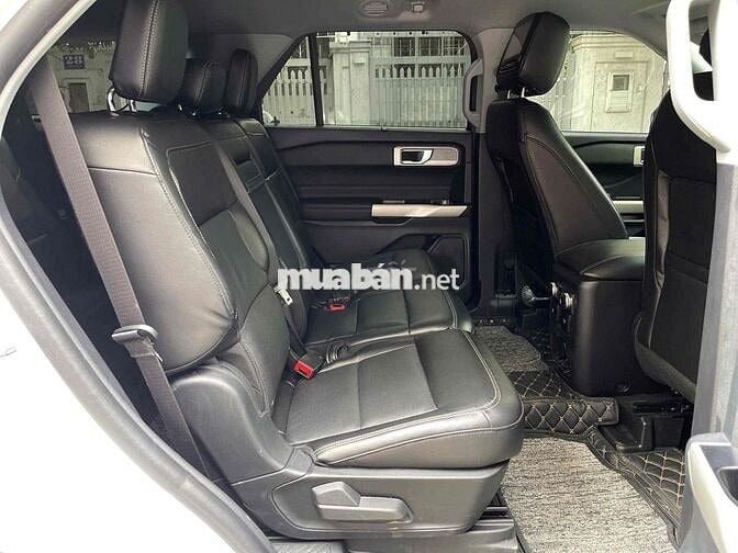 Ford Explorer 2022 Limited 4WD - 9000 km