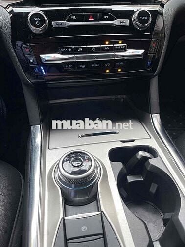 Ford Explorer 2022 Limited 4WD - 9000 km