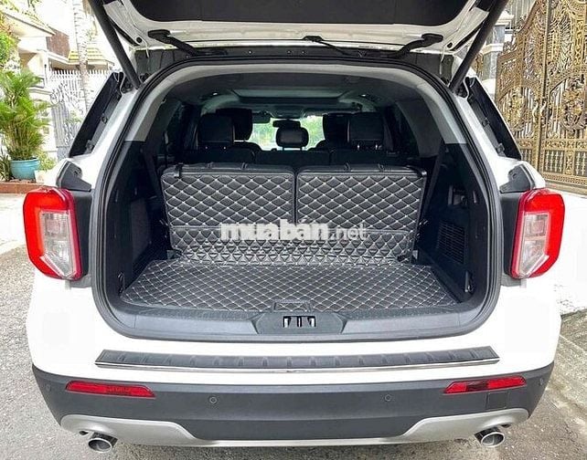 Ford Explorer 2022 Limited 4WD - 9000 km