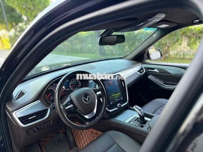 VinFast Lux SA 2.0 Turbo 2020 Premium 60000 km Đen