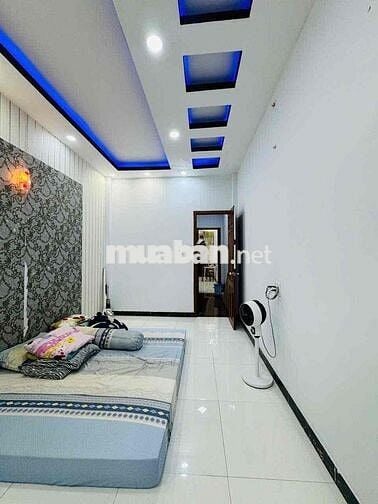 Phan huy ích vô 1 trục vô 20 m  Nhà ngang 3 m dài 17 m . Đúc 1 trệt