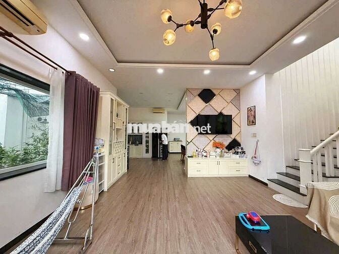 NHÀ SÂN VƯỜN 344M² - HẺM 218 TRẦN HƯNG ĐẠO