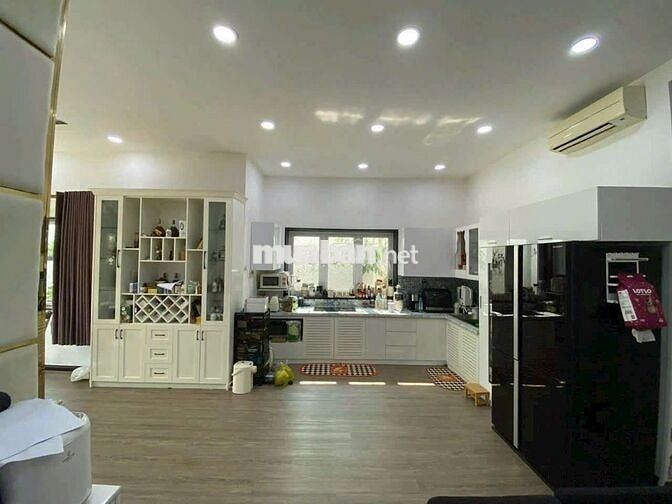 NHÀ SÂN VƯỜN 344M² - HẺM 218 TRẦN HƯNG ĐẠO