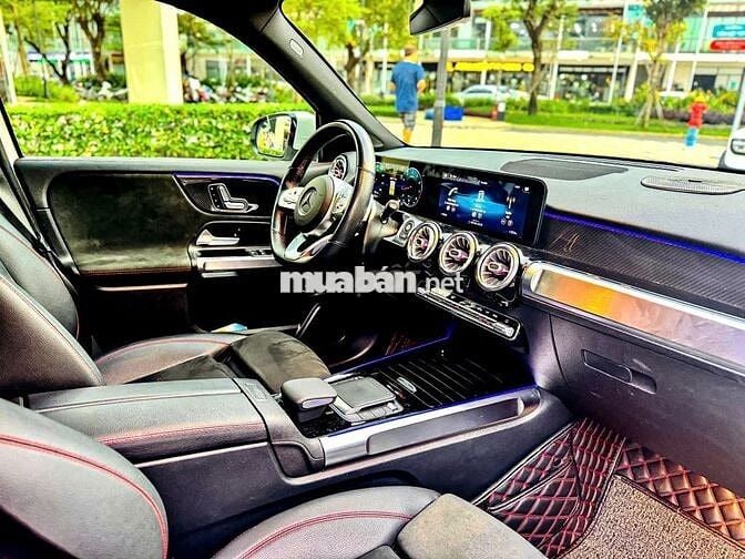 Mercedes-Benz GLB 200 AMG 2022 Trắng