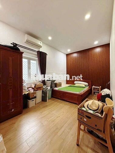 NHÀ SÂN VƯỜN 344M² - HẺM 218 TRẦN HƯNG ĐẠO