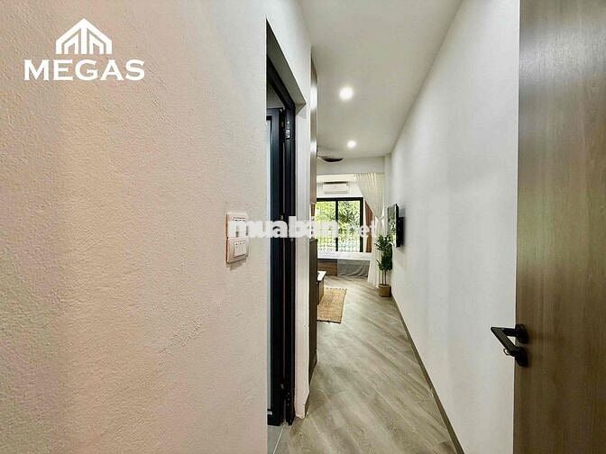 CĂN HỘ 1N1K BAN CÔNG SIÊU THOÁNG FULL NỘI THẤT NGAY NGÃ TƯ MAI DỊCH