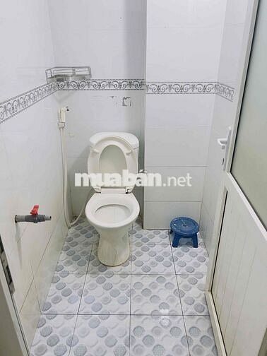 Phòng trọ 12m2 có gác đúc bê tông, lầu 2, giá 1.2tr Lâm Thị Hố, Q.12