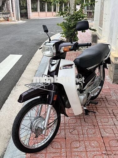 Honda Super Dream 2010 Nâu trắng