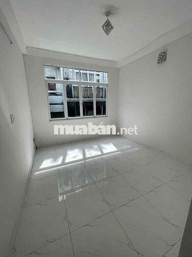 Nhà Quận 11 4N5WC hẻm5m ngay trung tâm giáp q5,6,10