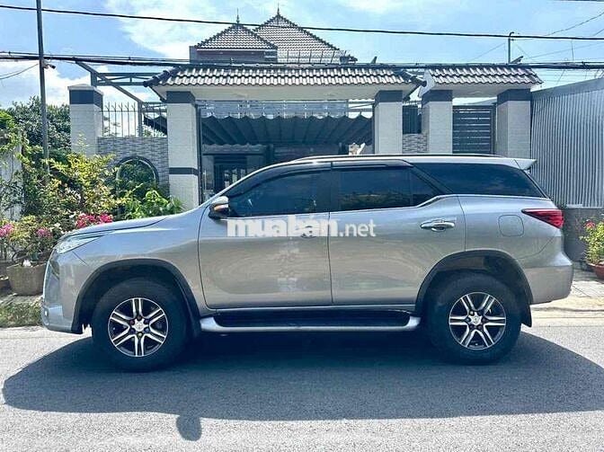 Toyota Fortuner 2018 2.4G MT