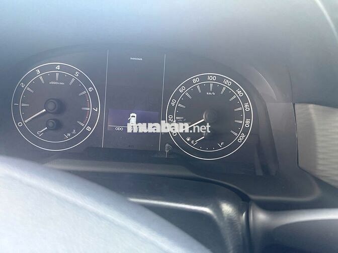 Toyota Innova 2019 Số sàn Bạc 99114 km