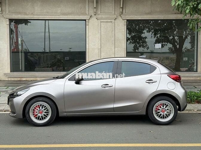 Mazda 2 2022 Luxury 21.000km Xám