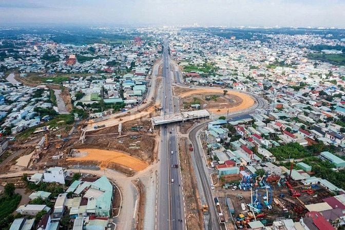 Cần bán Lô Tân Hưng Bà Rịa 140m2 sổ hồng, đất gần Cao tốc BH-Vũng Tàu