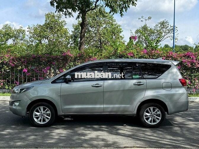 Toyota Innova 2019 Số sàn Bạc 99114 km