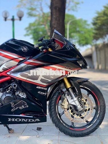 Honda CBR 250RR rất mới leng keng xe lướt nguyên
