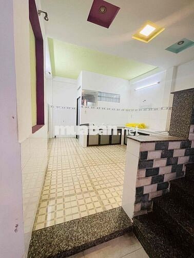 CHO THUÊ NHÀ NGUYÊN CĂN – LẠC LONG QUÂN🔥 Nhà đẹp – Hẻm xe hơi – 2 phút