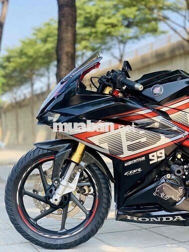 Honda CBR 250RR rất mới leng keng xe lướt nguyên