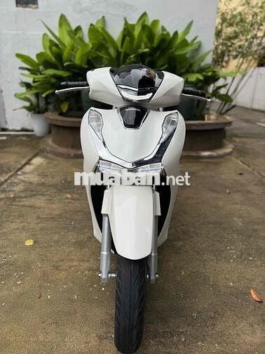 Honda SH 125 Trắng Tự động