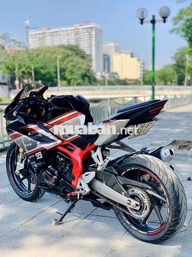 Honda CBR 250RR rất mới leng keng xe lướt nguyên