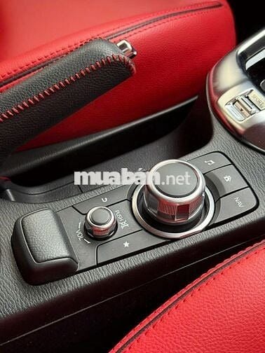 Mazda 2 2022 Luxury 21.000km Xám