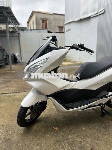 Honda PCX màu Trắng