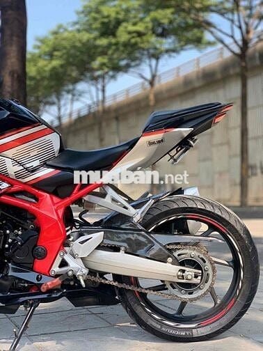 Honda CBR 250RR rất mới leng keng xe lướt nguyên