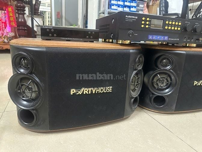 COMBO trọn bộ karaoke PartyHouse (loa + amply liền vang + mic ko dây)