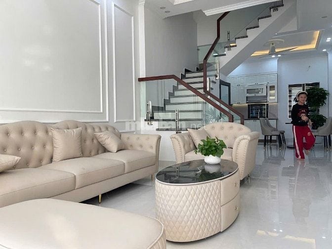 Bán căn nhà 3 tầng cạnh trường TH Vân Tra, An Đồng, An Dương