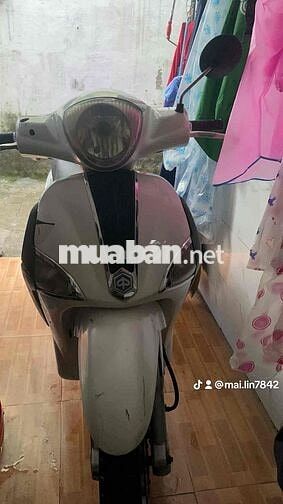 dư chiếc xe củ cần bán