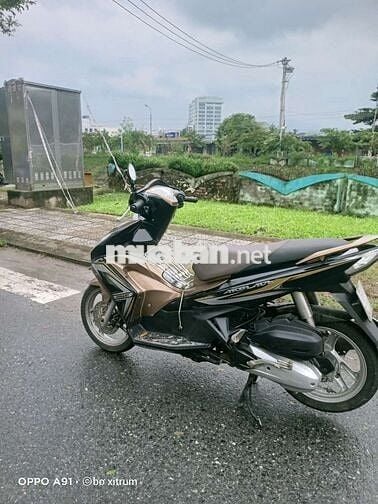 ⛔ Honda Air Blade màu Vàng đồng bs 76 máy Rin