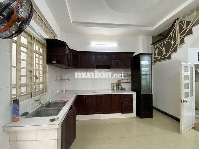 Cho thuê nhà đẹp 55m2, Trần Xuân Soạn, Quận 7, ngay ĐH Tôn Đức Thắng