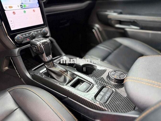 Ford Ranger Wildtrak 2024 1 Chủ 100 triệu đồ chơi