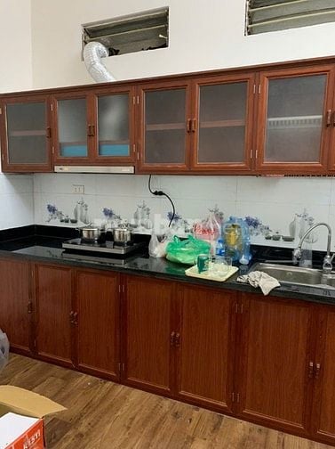 Cho thuê nhà số 8 ngách 106 ngõ Xã Đàn 2, P.Đống Đa, DT 61,64 m2