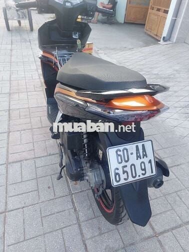 Xe chính chủ dàn áo rin chưa trầy xước. máy móc ok