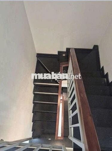 4PN, 3WC. Nhà 2 lầu hẻm xe hơi Minh Phụng, Q11.