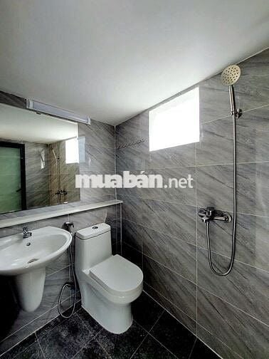 DUPLEX CỬA SỔ TRỜI - FULL NỘI THẤT NGAY CHỢ HOÀNG HOA THÁM