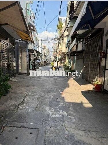 4PN, 3WC. Nhà 2 lầu hẻm xe hơi Minh Phụng, Q11.