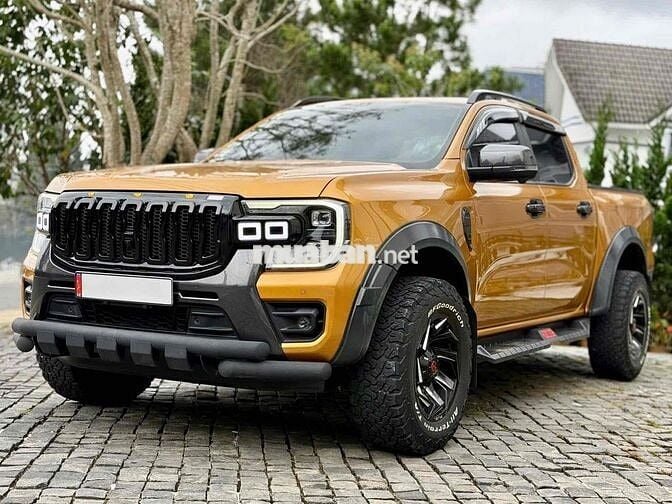 Ford Ranger Wildtrak 2024 1 Chủ 100 triệu đồ chơi