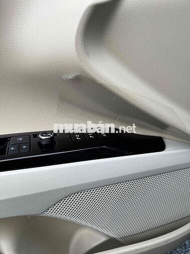 Toyota Camry 2021 2.5Q đen VIP 1 chủ tuyệt đẹp