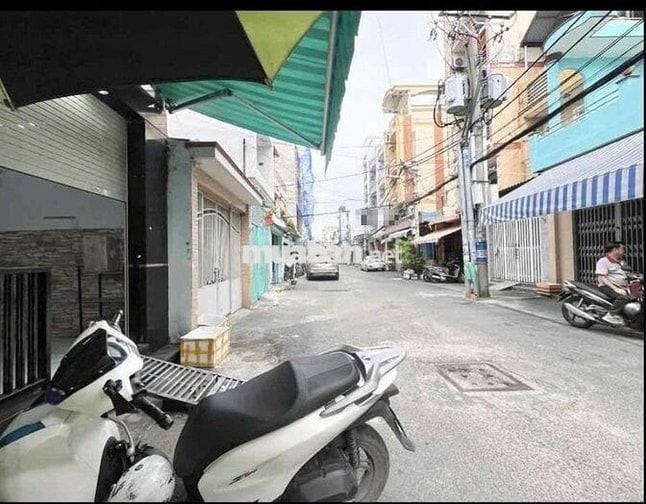 Hẻm xe tải Âu Cơ, Q11. Trệt lửng 4x18m, 3pn 2wc đủ nội thất 12.5 triệu